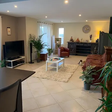 Villa Vue Sur Etang 8 Personnes Spacieuse Et Calme